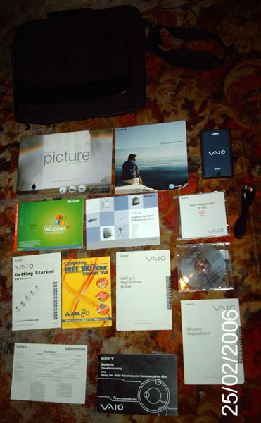 File:Pcgfr415b Accessories.jpg