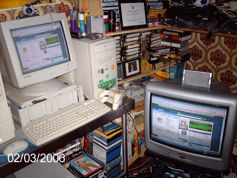 File:Dualscreen.jpg