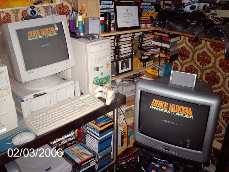 File:Dualscreen2.jpg