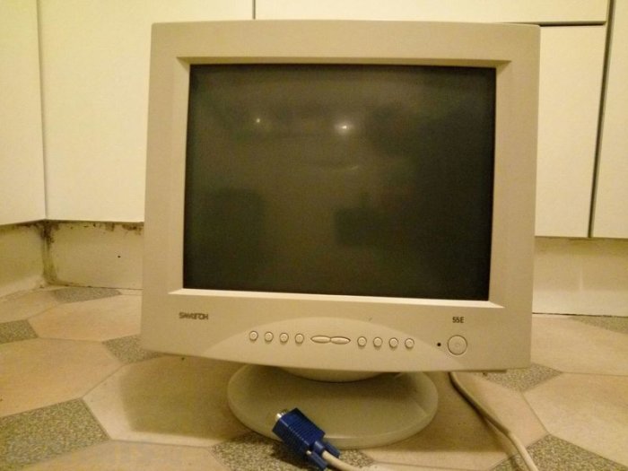 File:Samtron 55E.jpg