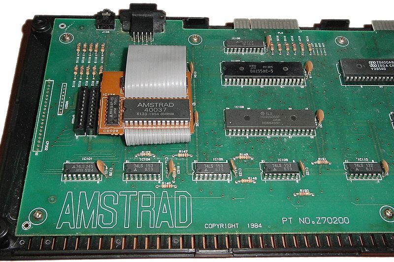 File:Amstrad 472 motherboard.jpg