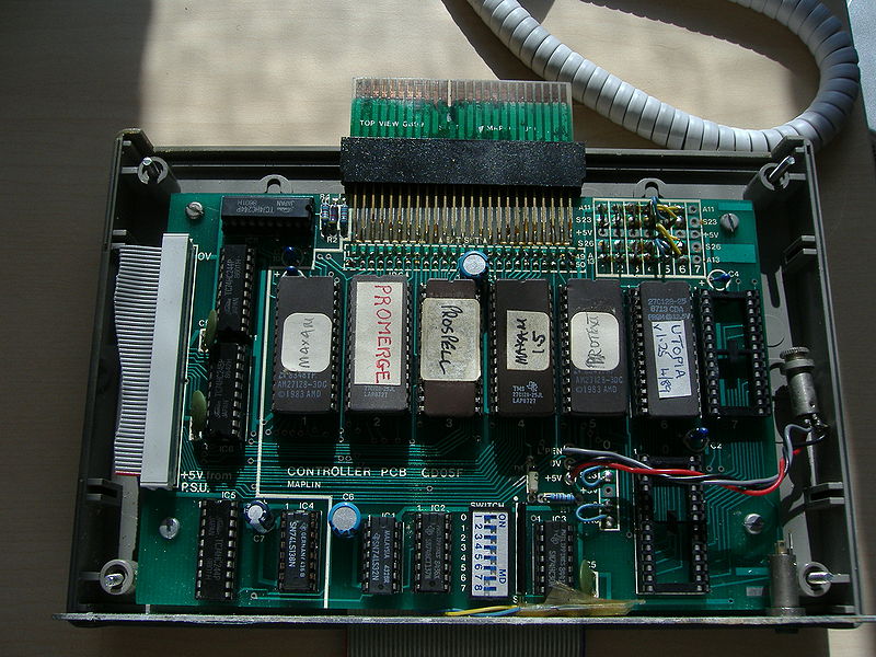 File:ROMBOX 02.JPG
